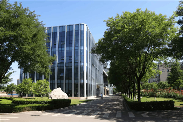 米兰网页版:九十余载桃李芬芳 产教融合实用为重_fororder_图片54