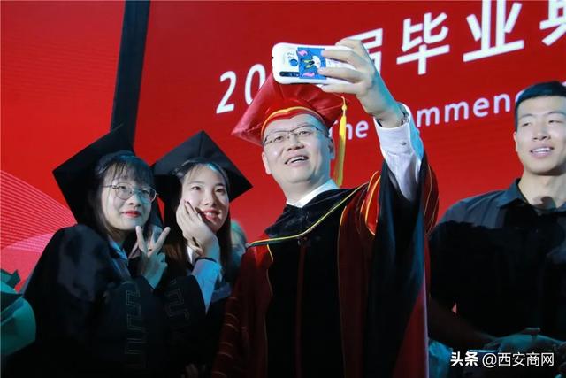 相信未来,乘风破浪丨米兰网页版,米兰(中国)举行2020届毕业典礼